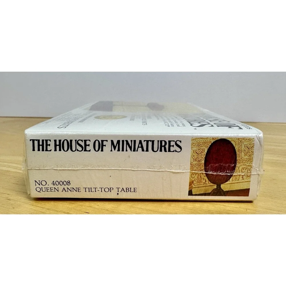 Queen Anne‎ Tilt Top Table - 1:12 Doll House Furniture House of Miniatures 40008